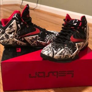 Lebron XI